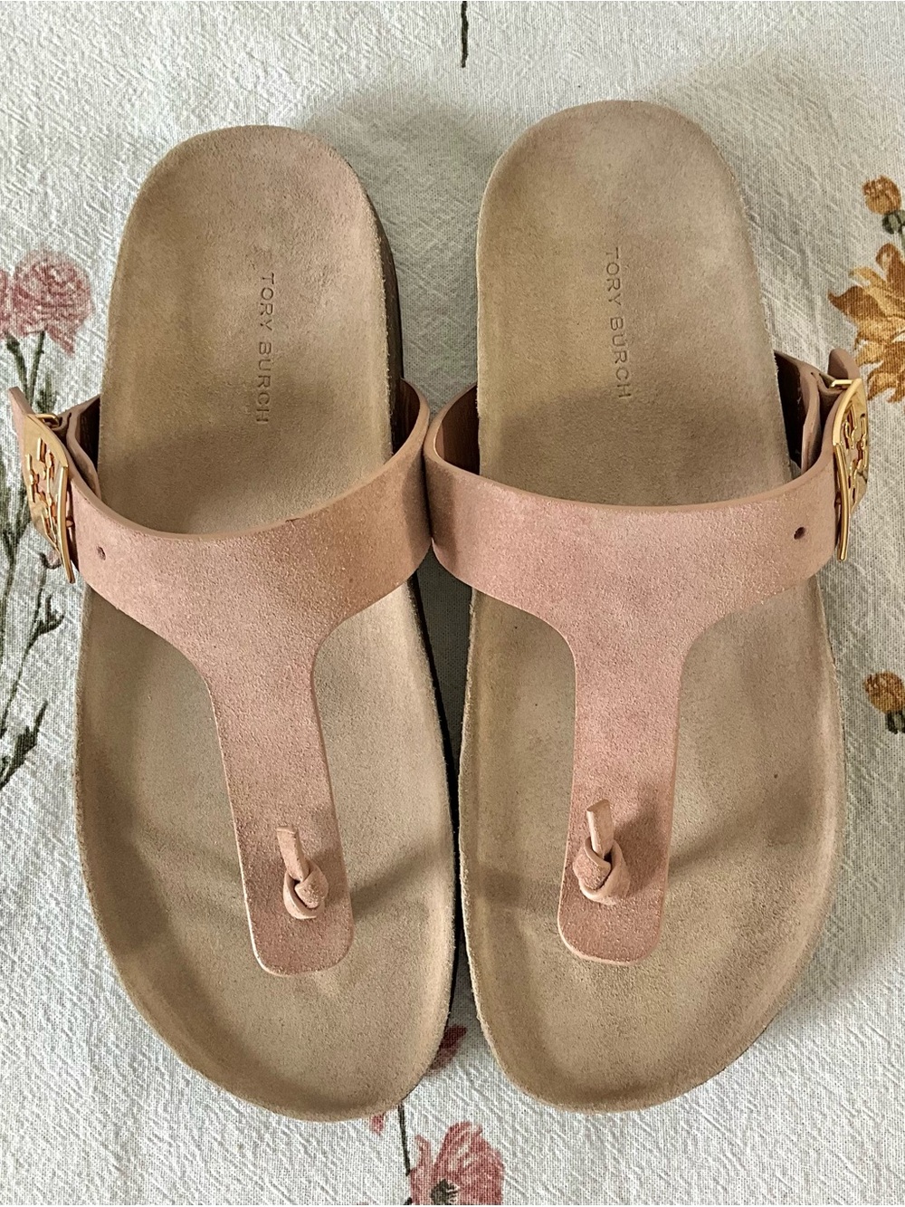 New Tory Burch Mellow Blush Pink Suede T-Strap Sandals Bohemian Quiet Luxury